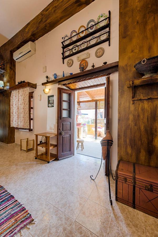 Holiday home Hara's Traditional Detached House In Malona