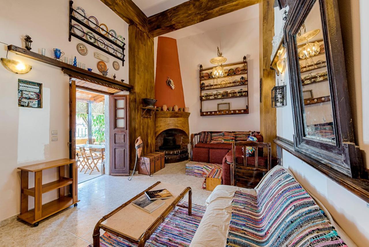 Holiday home Hara's Traditional Detached House In Malona